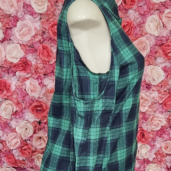 PLAID GREEN TOP ( SM)#18 - Picture 4 of 5